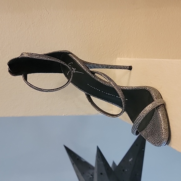 Giuseppe Zanotti nwob harmony heels - Picture 1 of 3